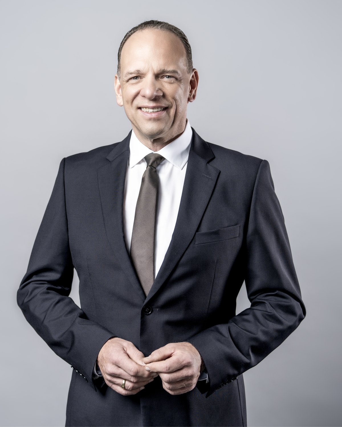 Porträt von Dr. Jörg Schwall